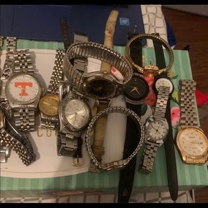 Assorted watch lot